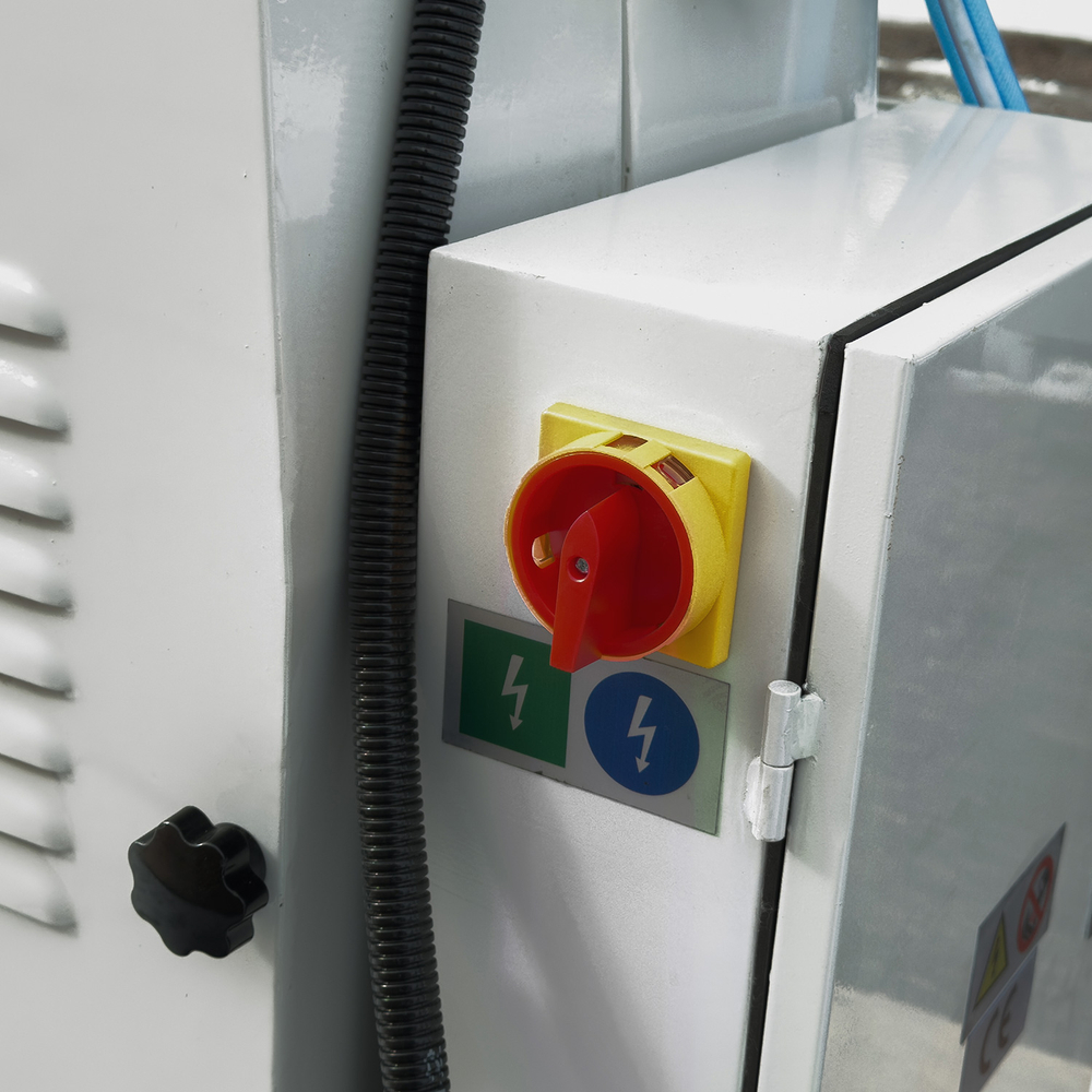 PROMA FHV-50PD универс. фрезерный станок с цифр. измер.