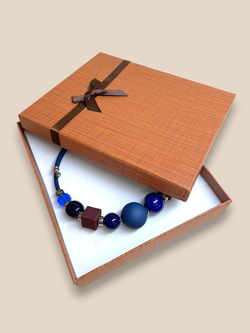 Колье синее под платье