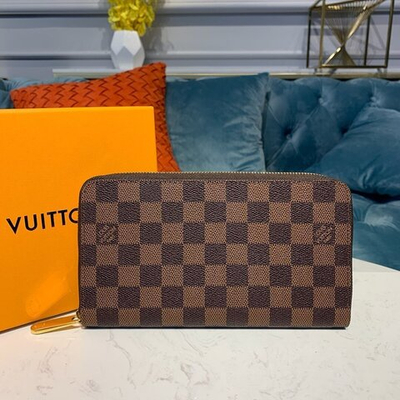 Louis Vuitton Zippy Organizer