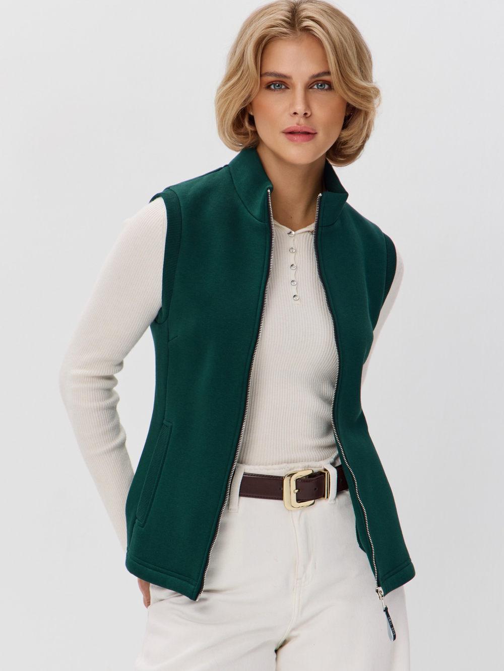 Жилет с начесом на молнии