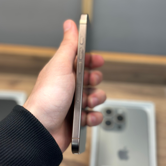 Apple iPhone 16 Pro 256gb Desert