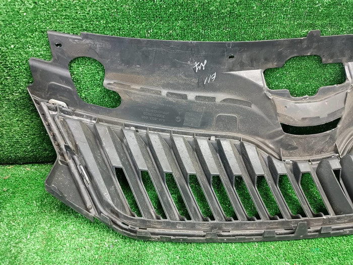 Решетка радиатора Skoda Rapid 1 (2012-2020)