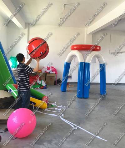 Надувная командная игра "Попади в корзину", 1,5*1,5*2 м