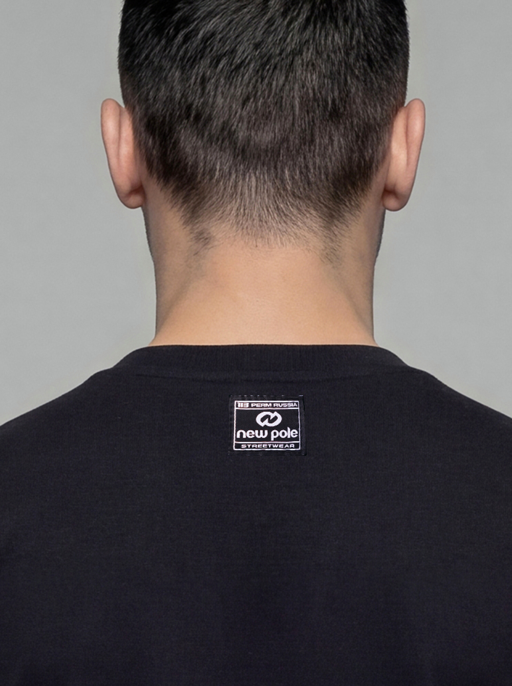 Футболка Черная Рябь