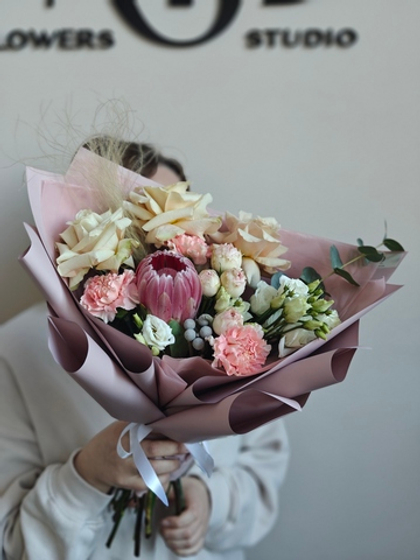 Изысканный букет с протеей