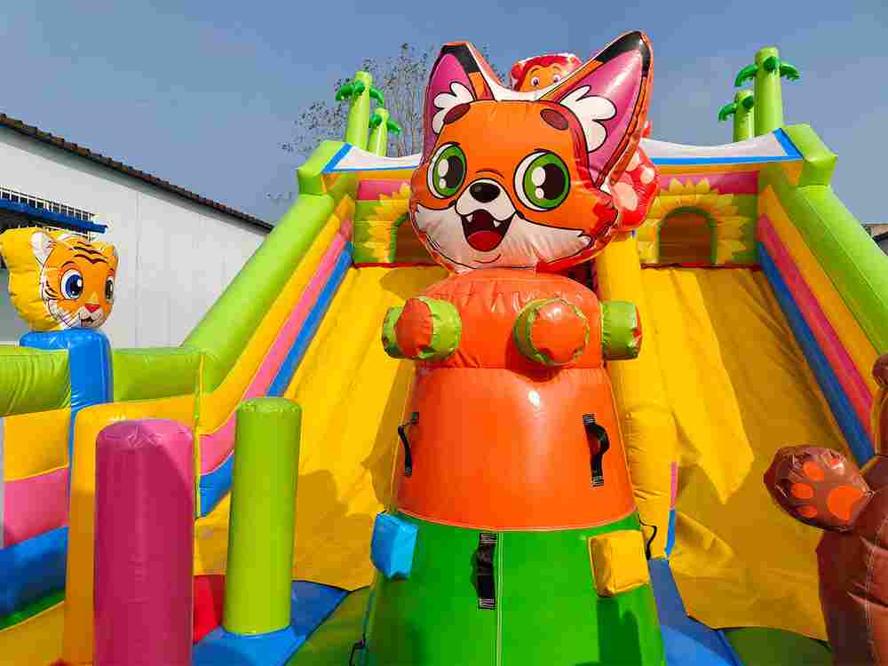 Коммерческий надувной батут «Тигриная страна 6», 10*6*5,5 м