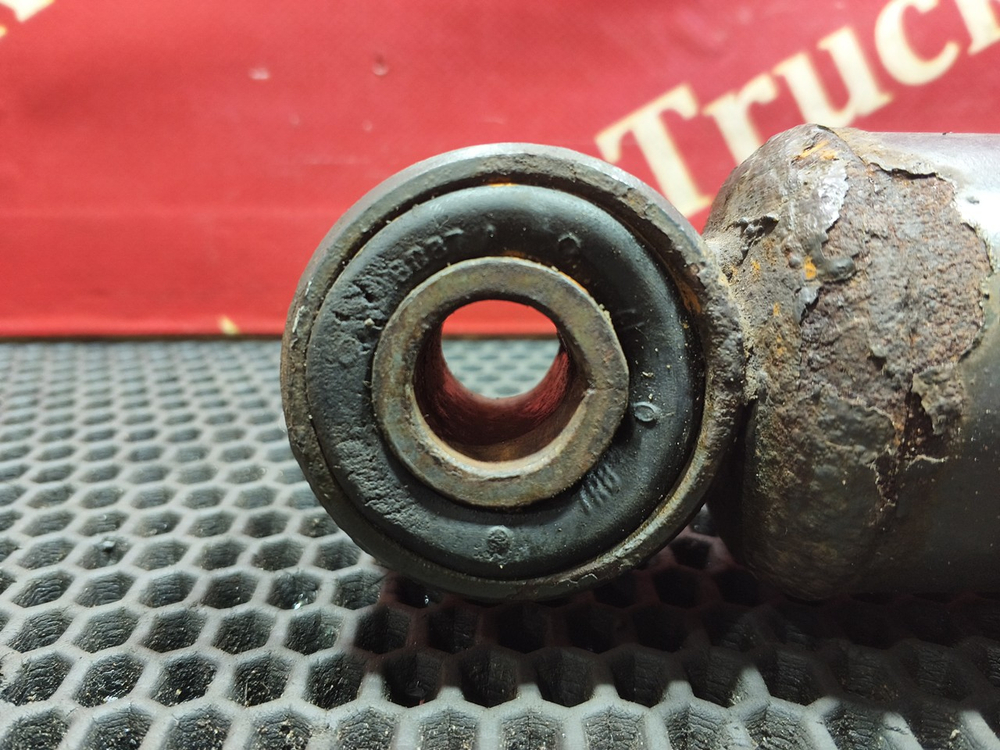 Амортизатор задний