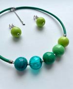 Комплект украшений из муранского стекла: колье, серьги