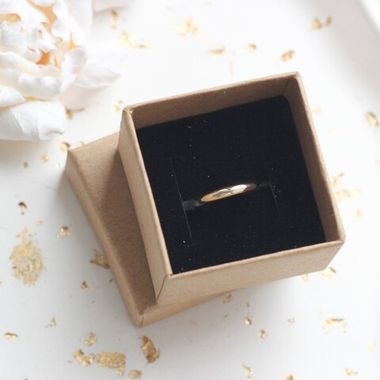 УЦЕНКА!!! Упаковка, коробка для украшений с ложементом 5*5 см, 1 шт, бежевая, У020