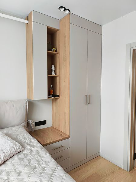 Шкаф с подсветкой, тумба и комод в спальню