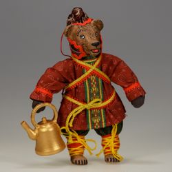 Ёлочная игрушка Медведь в колпаке с чайником