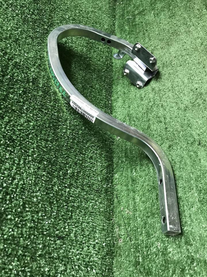 Петля крышки багажника правая Lada Vesta (15-н.в.)