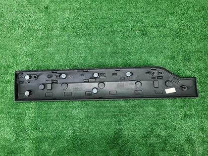 Накладка двери задняя правая Volvo XC90 2 (2014-2019)