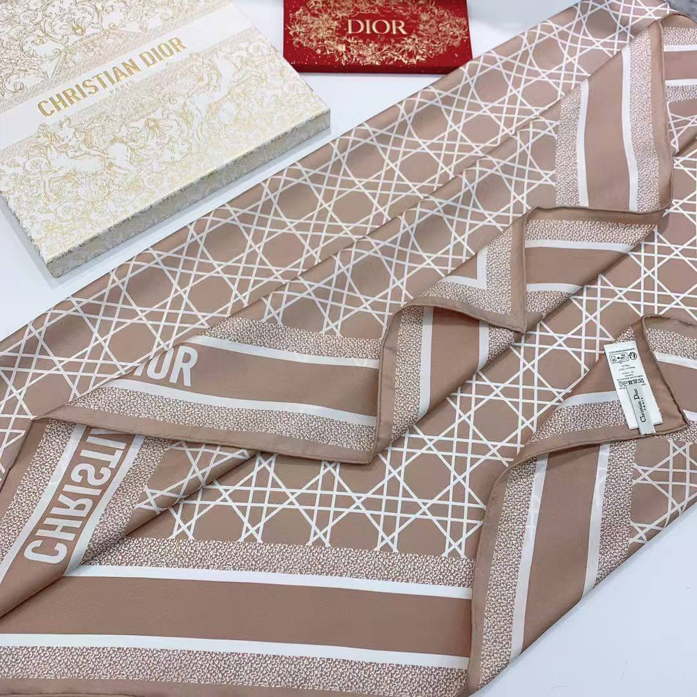 Платок Christian Dior