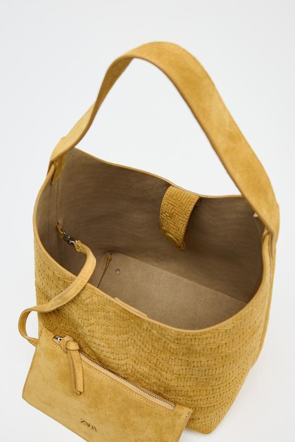 ZARA ПЛЕТЕНАЯ ЗАМШЕВАЯ СУМКА, ЖЕЛТЫЙ