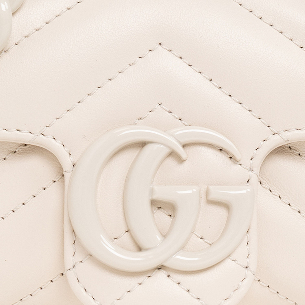 GUCCI GG Marmont V Shaped Quilted Leather Flap Bag Shoulder Bag, Fanny Pack Extra Mini Women"s White