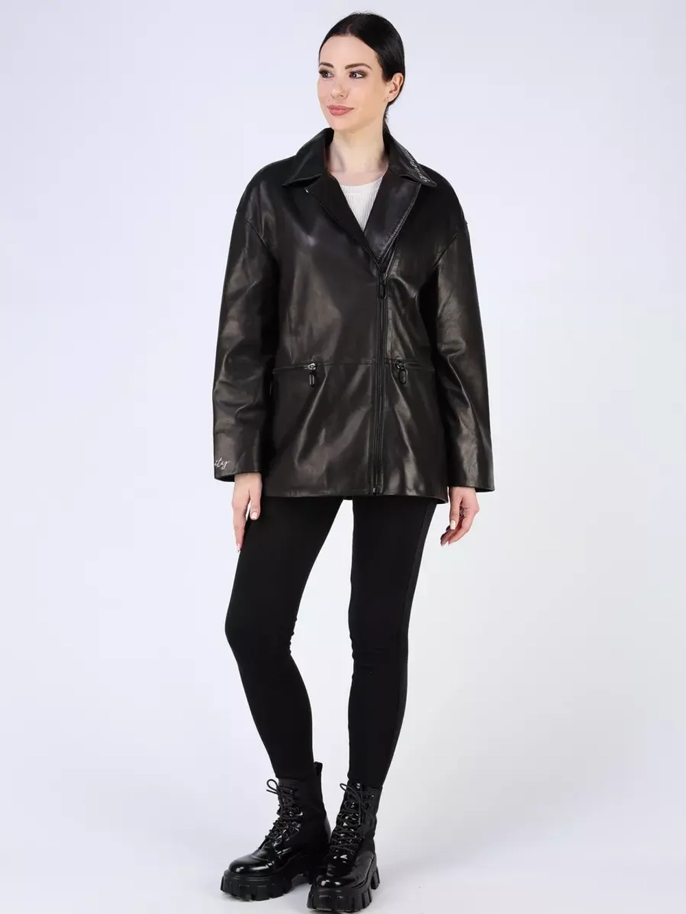 Кожаная куртка демисезонная оверсайз
