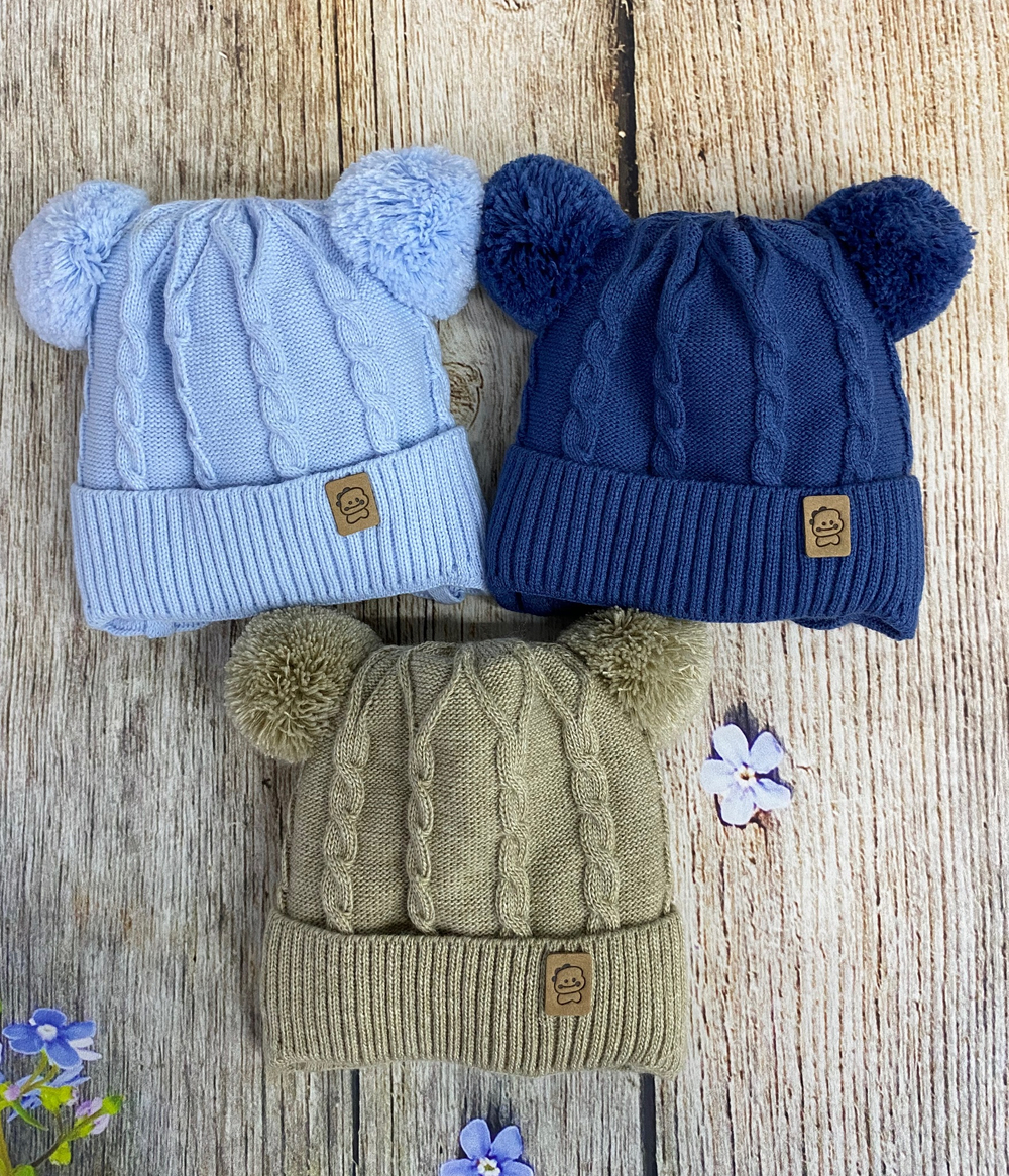 Шапка детская с пампушками "Малыш"