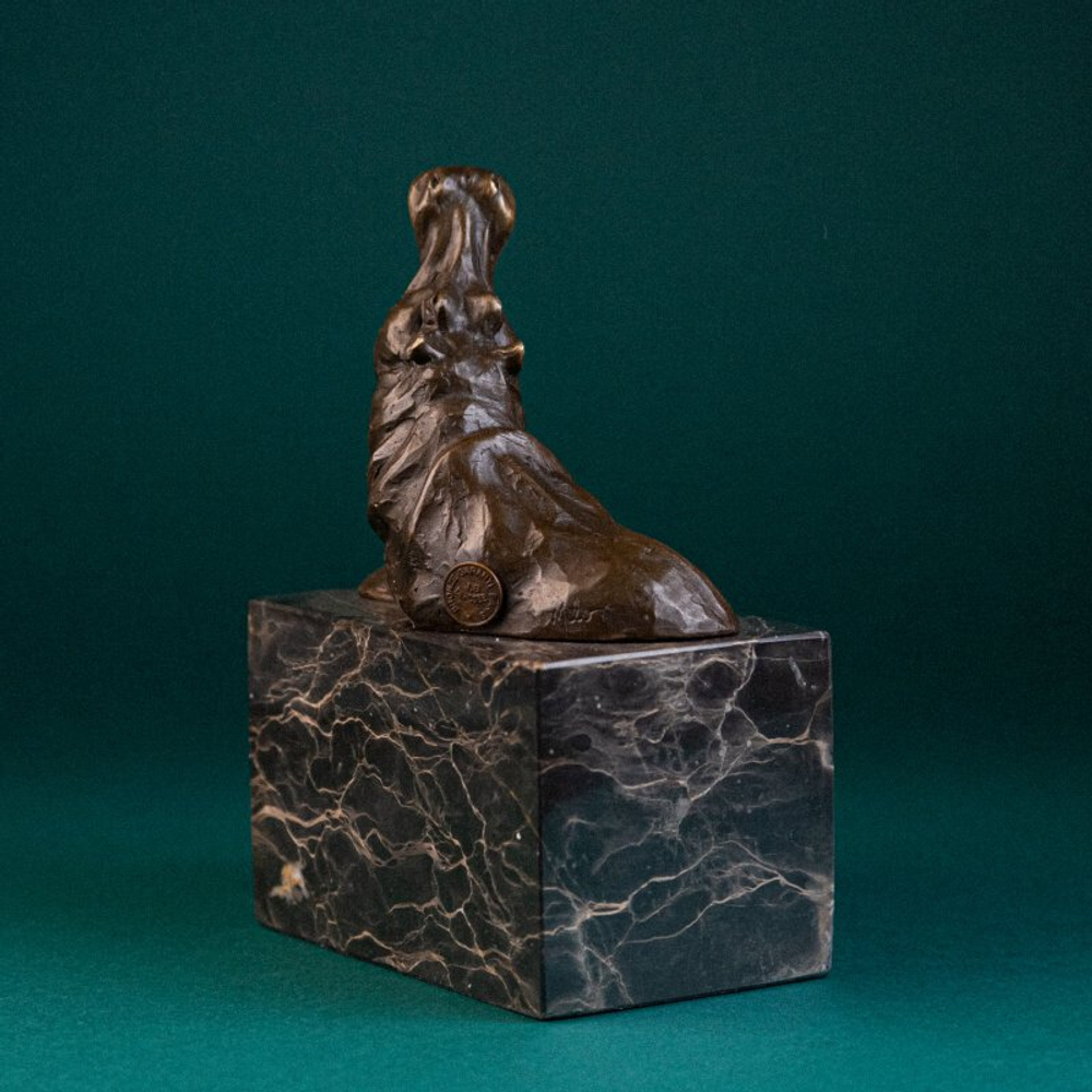 Кабинетная скульптура «Бегемоты»