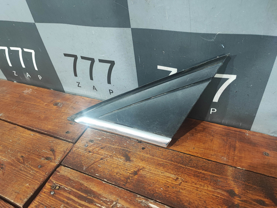 Накладка крыла переднего левого Ford Focus 3 11-19 Б/У Оригинал BM51A16003