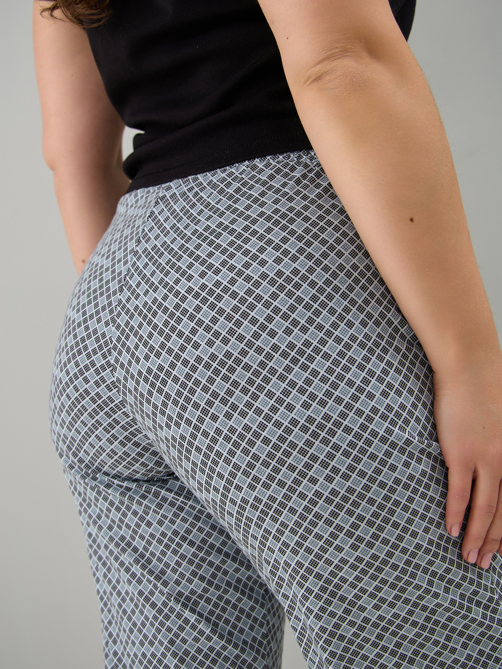 Брюки Б-18/ромбики-серочерные