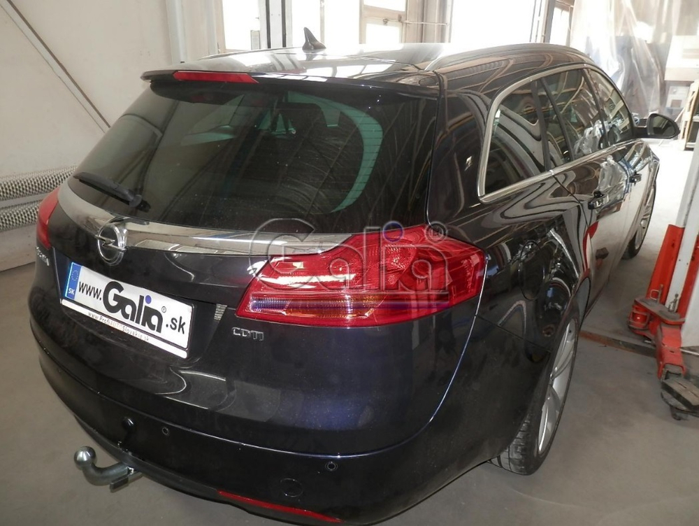 Оцинкованный фаркоп на Opel Insignia седан/универсал/хетчбек 2009-2017 (без электрики), Galia O059C