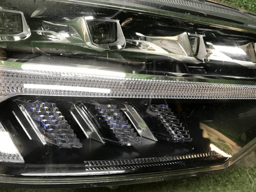 Битая Фара правая Haval Jolion (2021-н.в.) LED