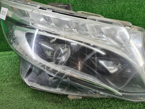 Битая Фара правая Mercedes V w447 (2014-н.в.) LED