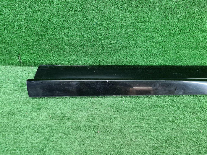 Накладка двери правая Audi Q5 2 80A (2017-н.в.)