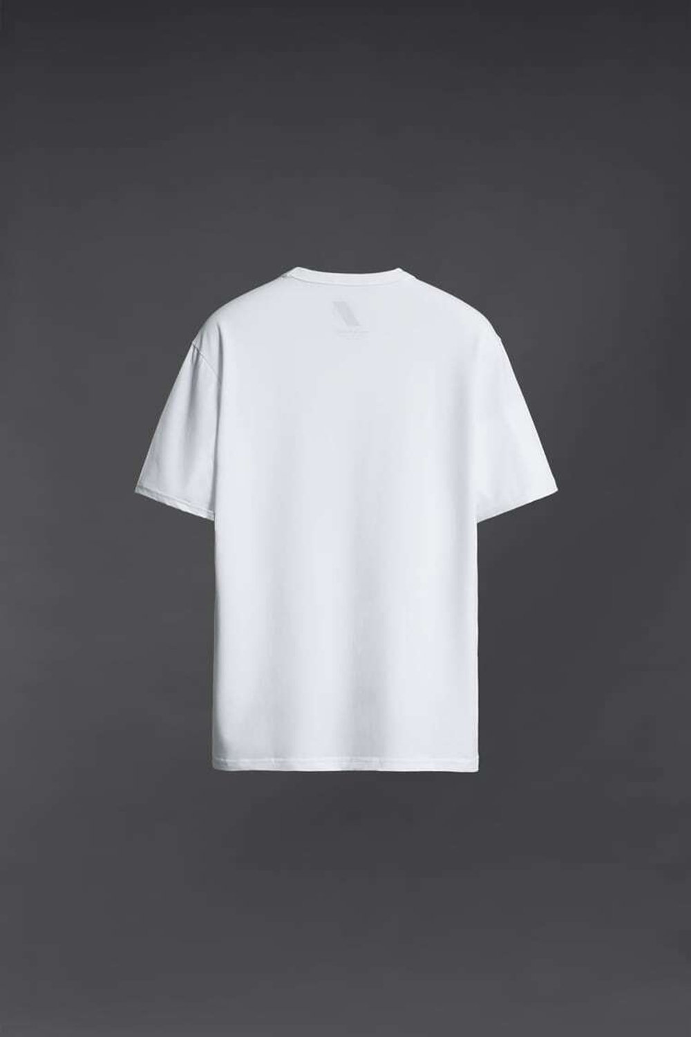 ZARA СПОРТИВНАЯ ФУТБОЛКА КОМФОРТНОЙ ПОСАДКИ, БЕЛЫЙ