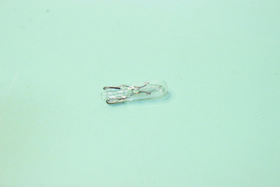 Лампа 24V W1.2W W2x4,6d панель приборов, без цоколя