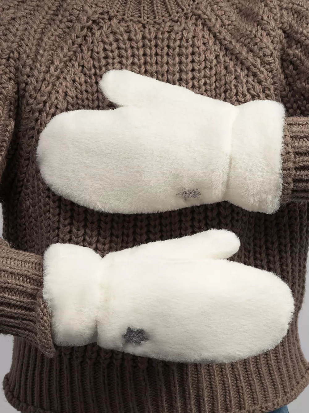 варежки зимние пушистые экомех