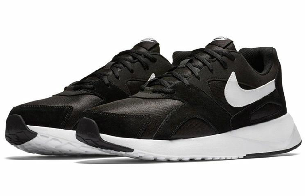 Кроссовки Nike Pantheos