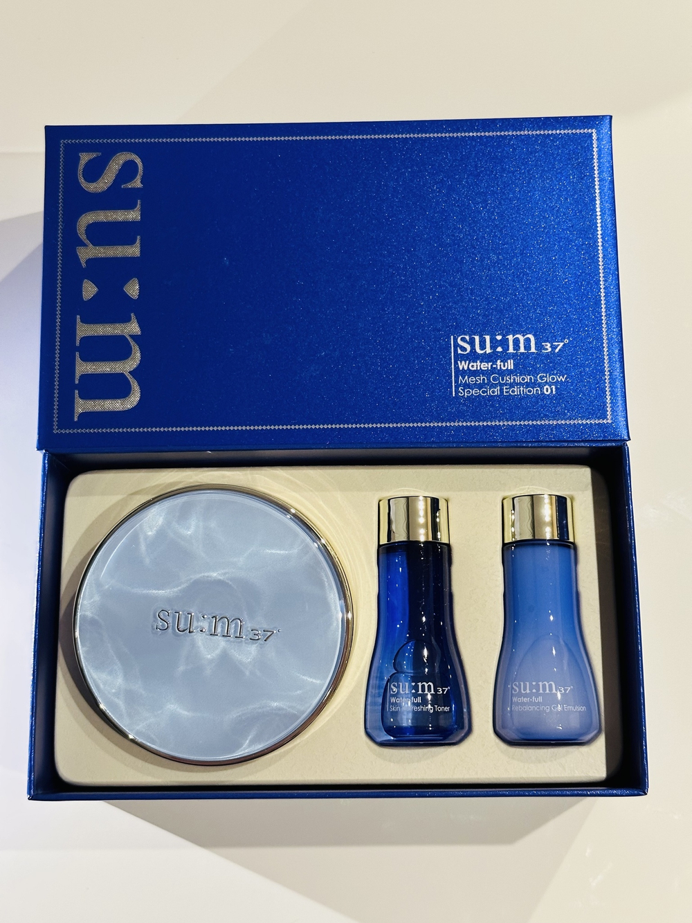 Кушон увлажняющий SU:M37 Water-full Mesh Cushion Glow # 01