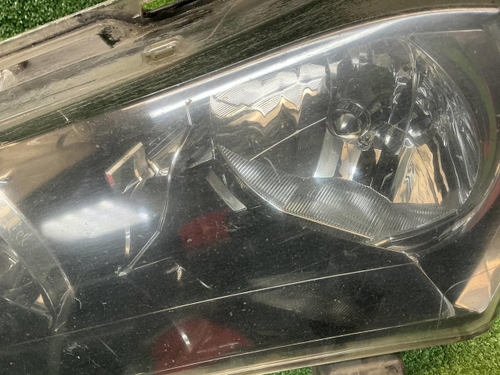 Фара левая Toyota Corolla E160 (2012-2016) галоген