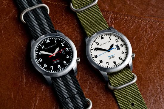 Часы для спорта Momentum Flatline Field 1M-SP18BS7S (нато, сапфир)