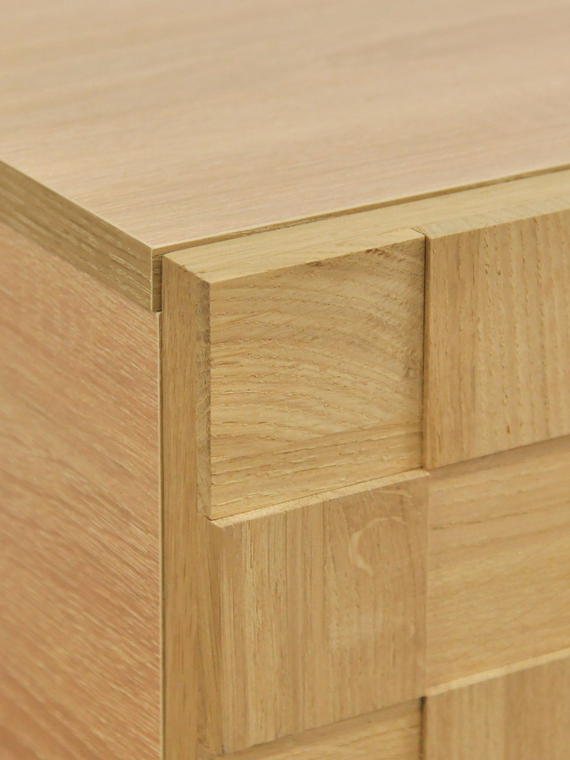 Тумба под телевизор 108х43х43, Лоред, дизайнерская для тв, фасады из дуба, на металлических ножках, в стиле лофт, массив дуба, Dipriz