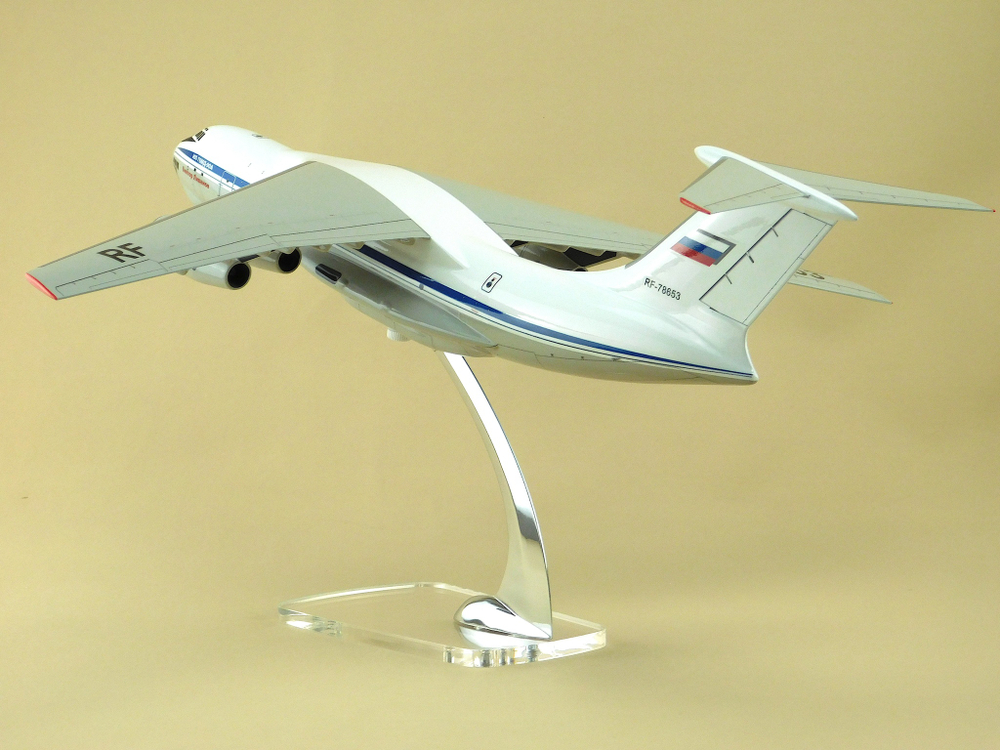 Модель самолета Ил-76МД-90А (М1:100, RF-78653)