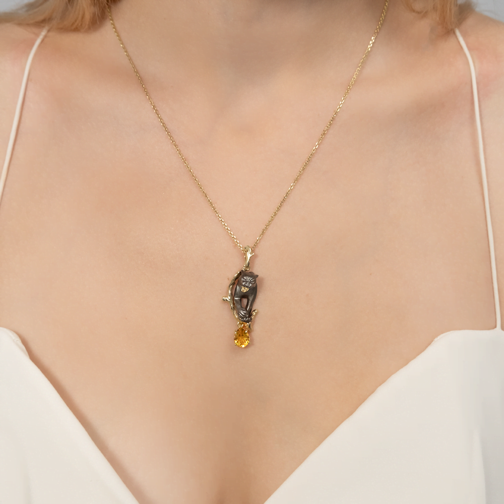 Подвеска «Чёрная пантера» из лимонного золота с цитрином