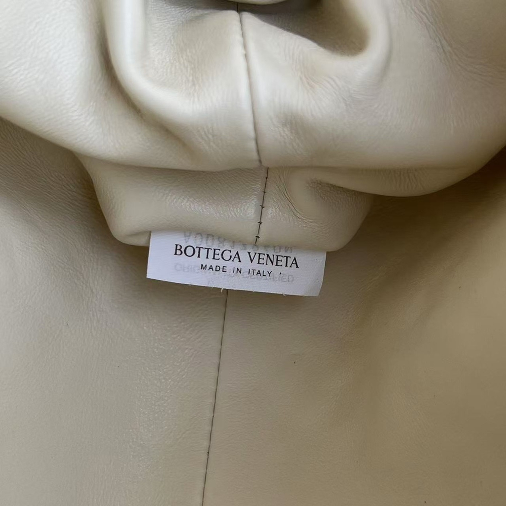 Bottega Veneta Small Lauren 1980 27 cm