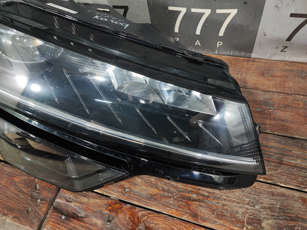Фара правая LED Skoda Karoq 17-нв Б/У Оригинал 57B941016D