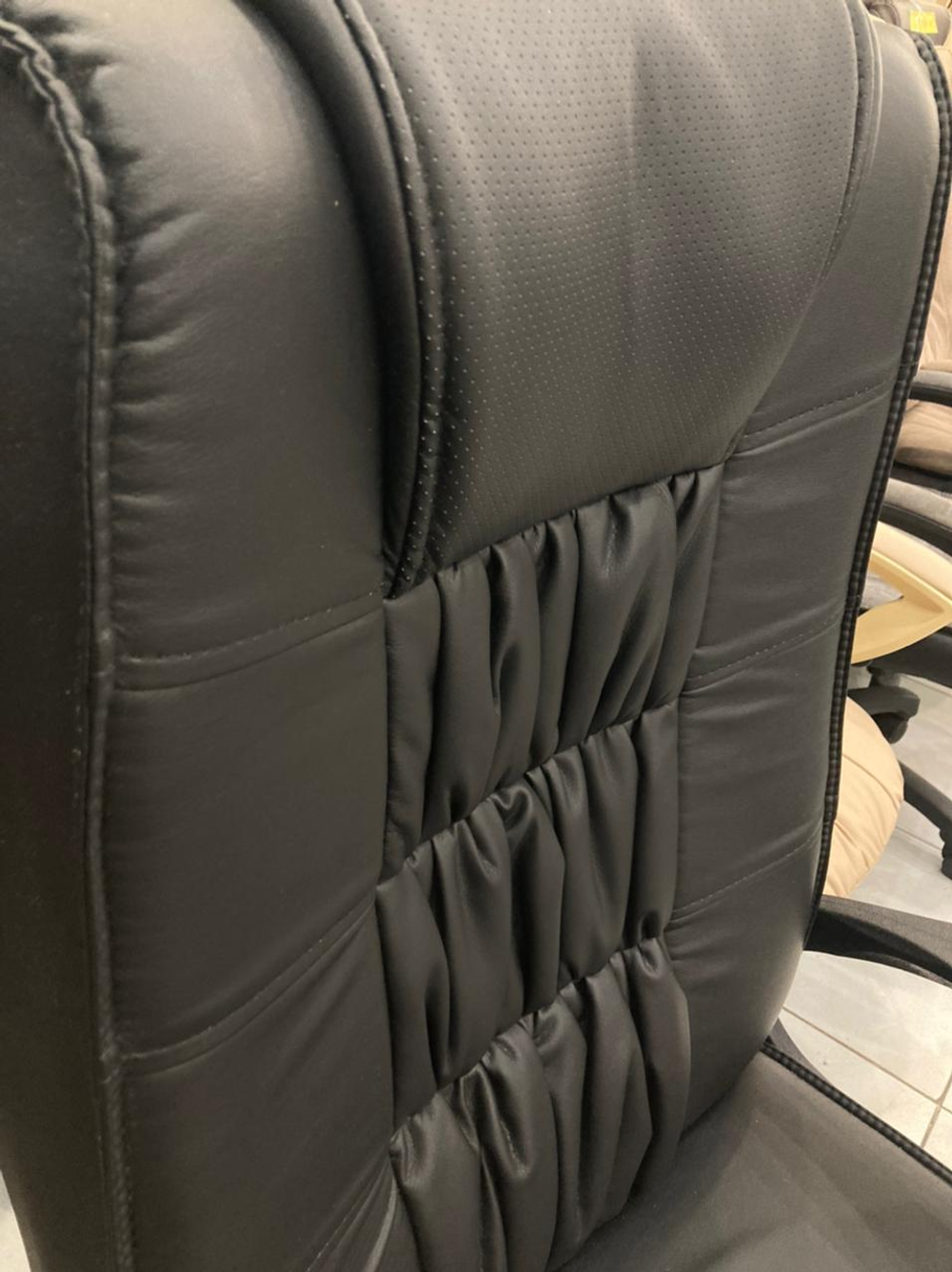 Кресло Фортуна-5 (3) перф черн к/з черн Мех качания п Директор (в разборе)