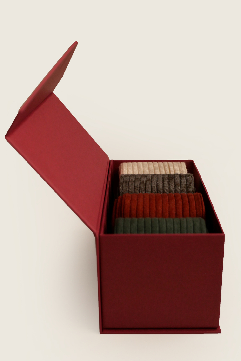 Коробка картонная THNGS