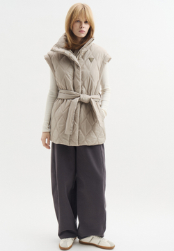 Жилет утепленный женский GUESS