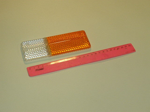 Рассеиватель перед. /2106/ (бел.+желт.) лев. (Димитровград)