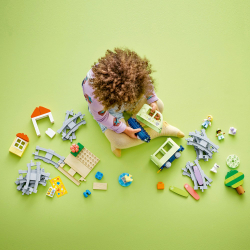 Конструктор LEGO DUPLO Town 10427 Приключение с интерактивным поездом — фото 20