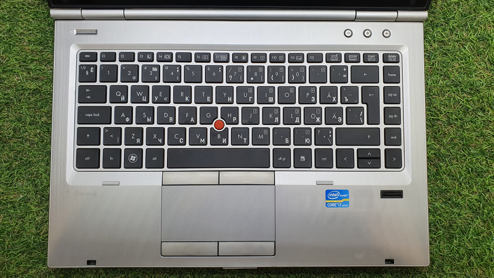 Ноутбук HP i7/8Gb