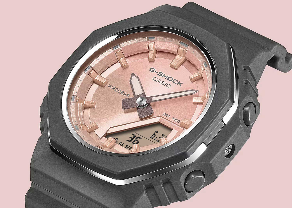 Женские наручные часы Casio G-Shock GMA-P2110SC-4A