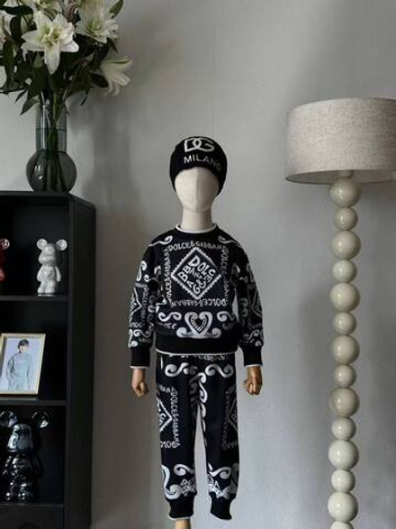 Костюм Dolce&Gabbana