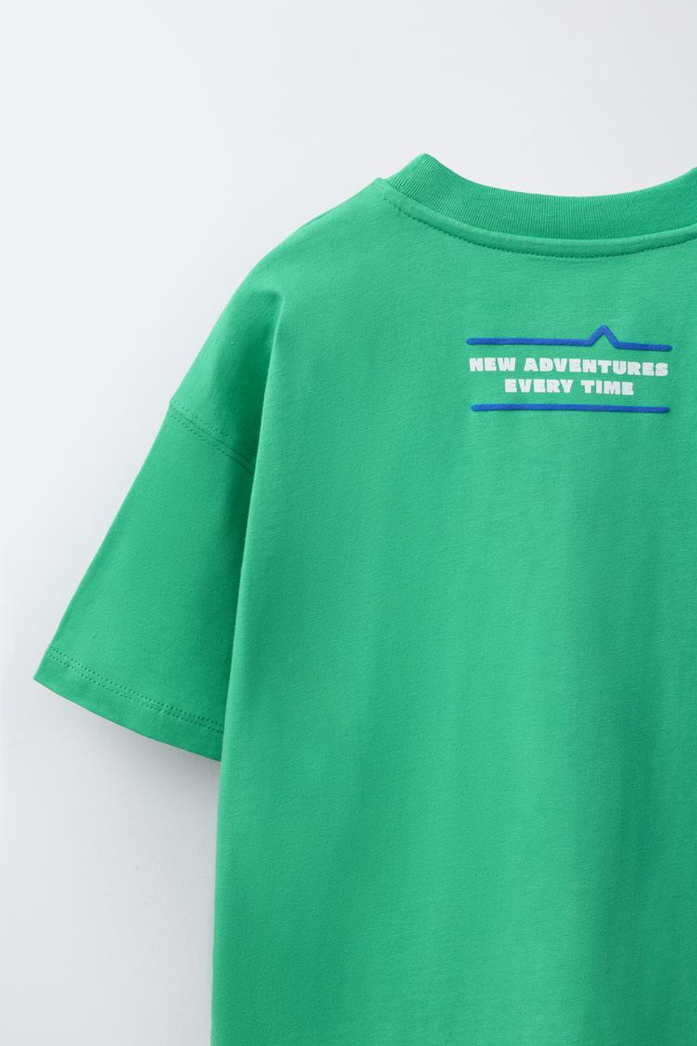 ZARA ФУТБОЛКА С ПРИНТОМ, ЗЕЛЕНЫЙ